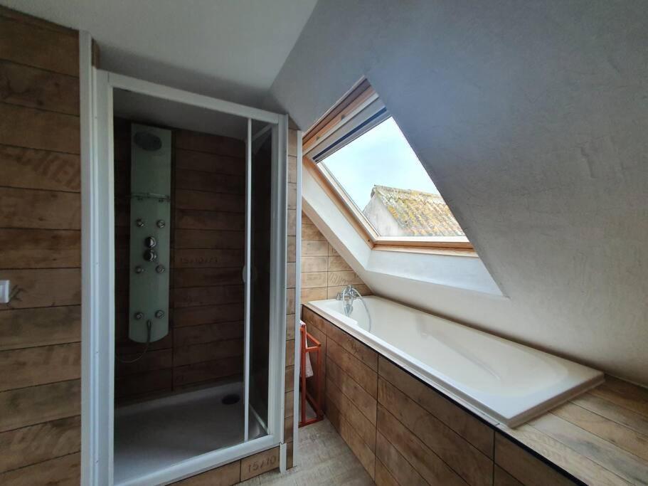 Charmant Appartement Proche Commerces Et Plages Guilvinec Esterno foto